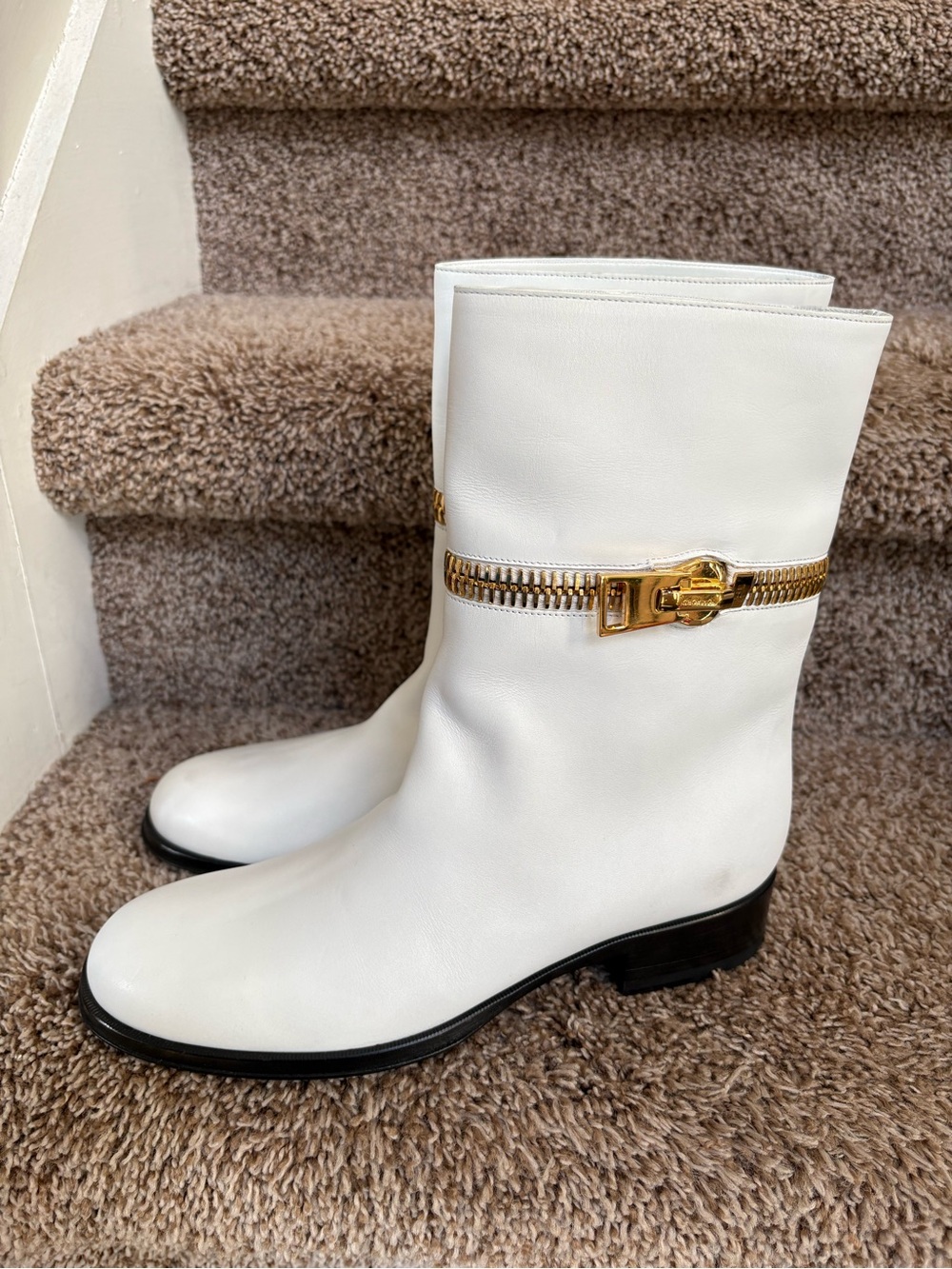 Tom Ford Women’s White Leather Ankle Boots with Gold Zip Detail